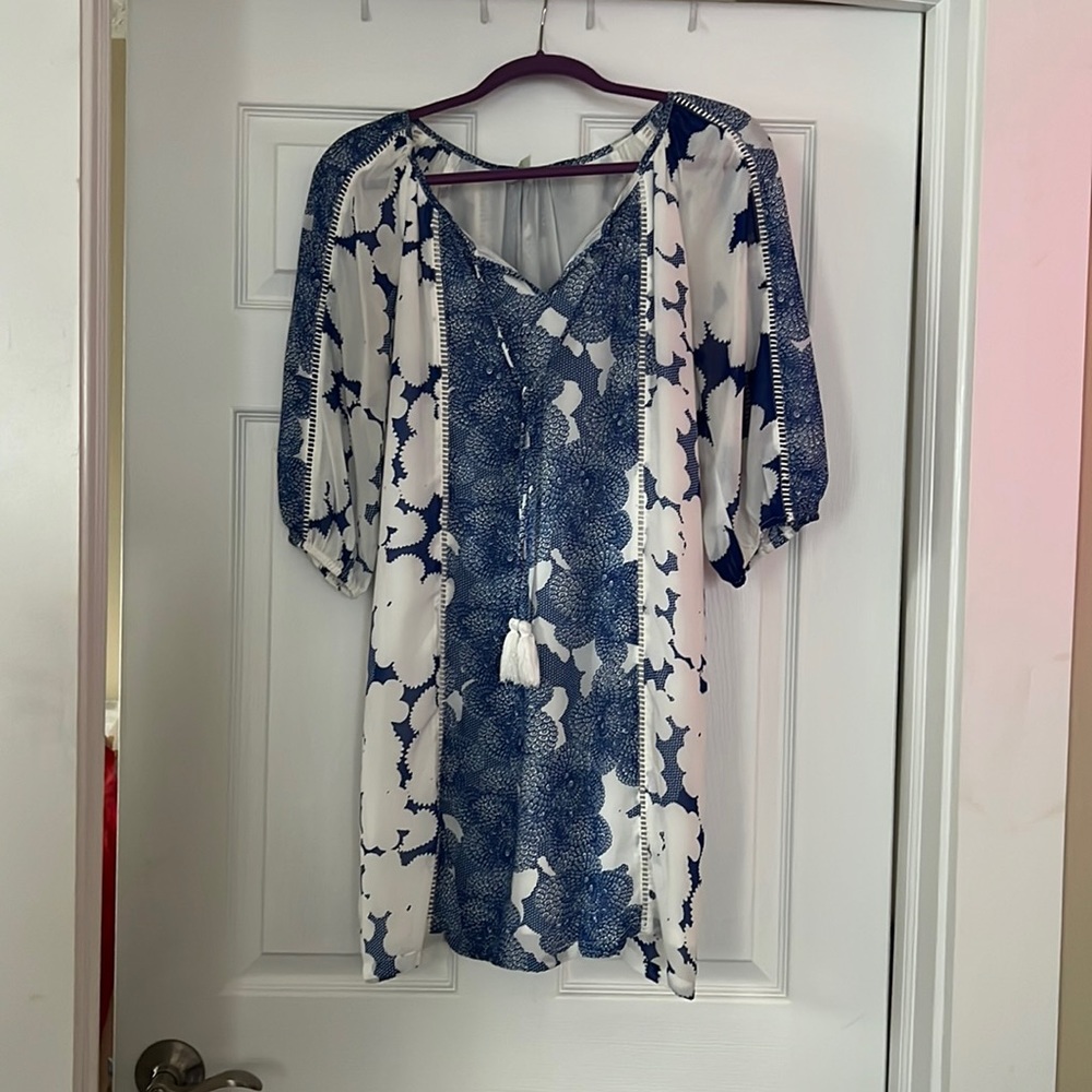 Breezy summer dress! Blue and white. Gently used.